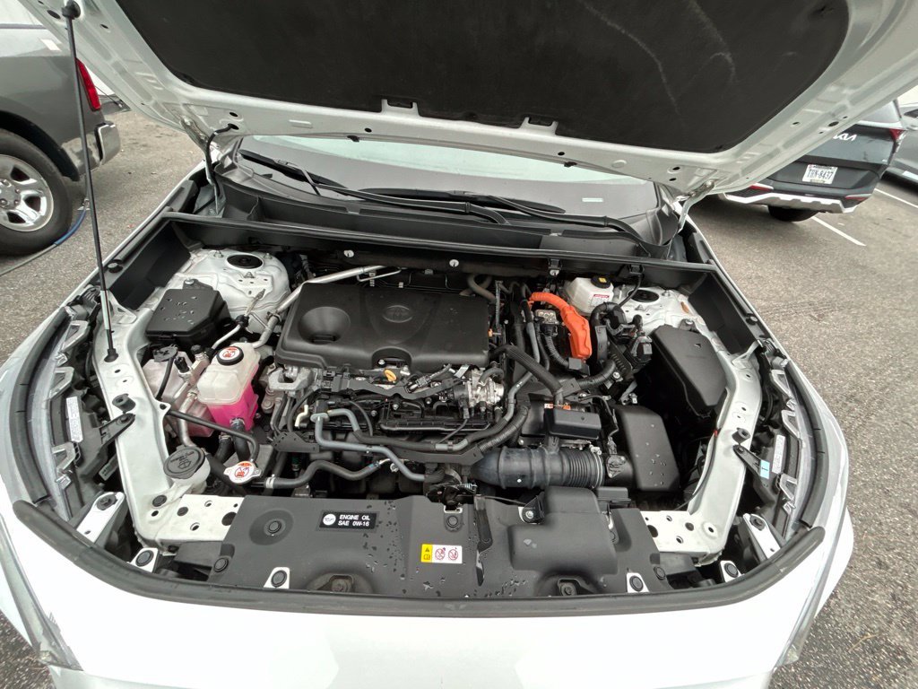 Used 2024 White Toyota XLE image 10