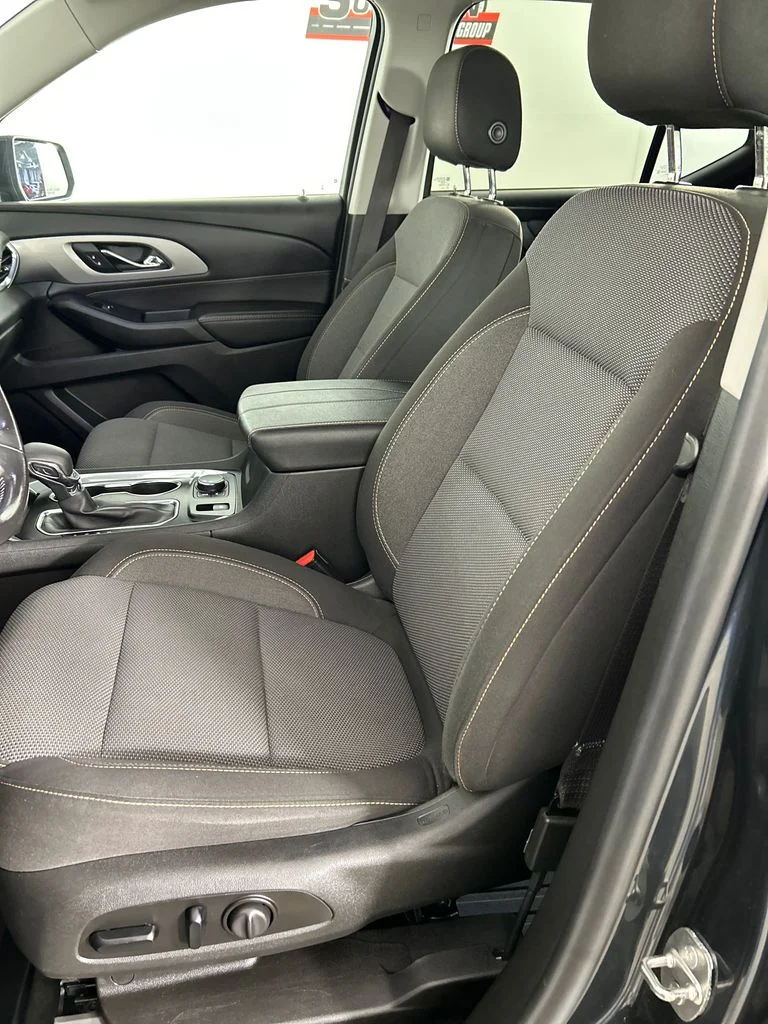 Used 2021 Gray Chevrolet LT image 12