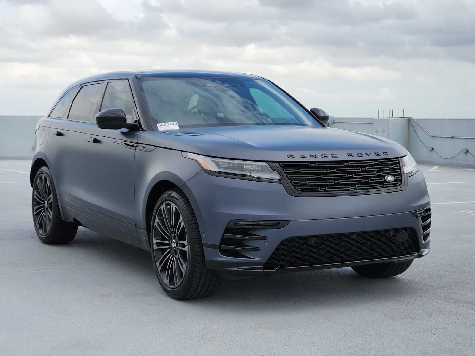 New 2026 Varesine Blue LAND ROVER Belgravia Edition Satin image 3