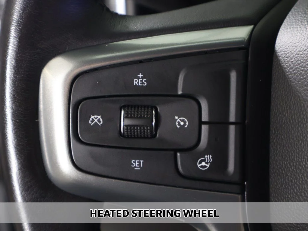 Used 2022 Silver Ice Metallic Chevrolet LT image 5