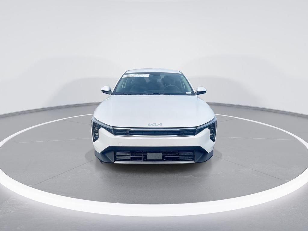 Used 2025 White Kia EX image 3