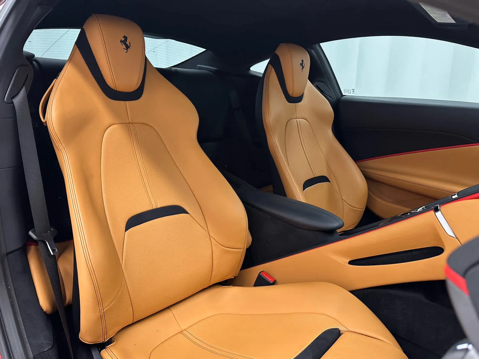 Used 2022 RED Ferrari  image 17