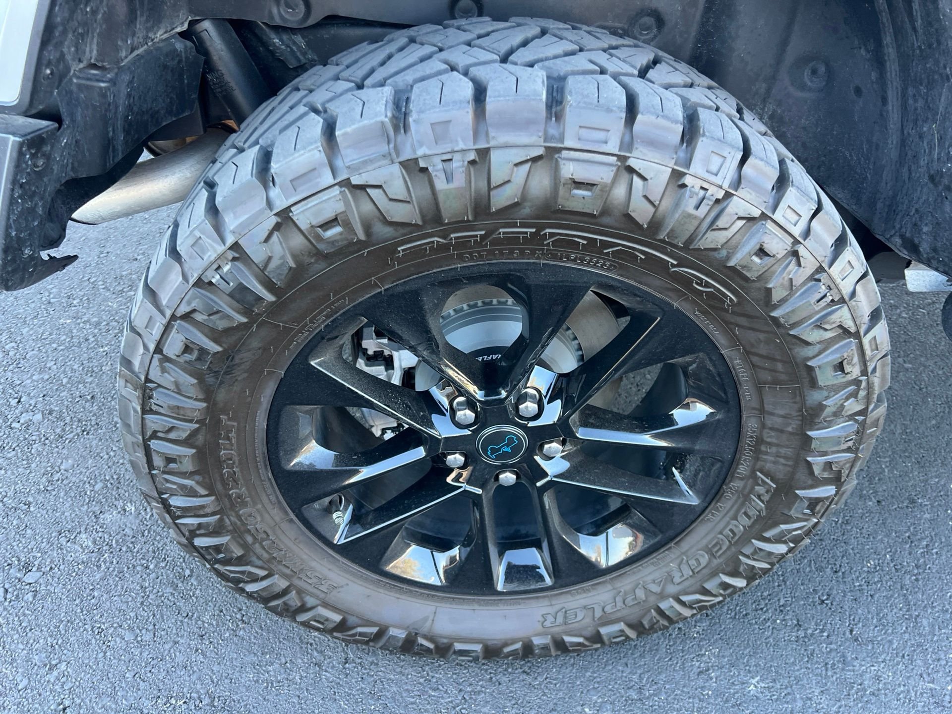 Used 2024 Silver Jeep Sahara 4xe image 14
