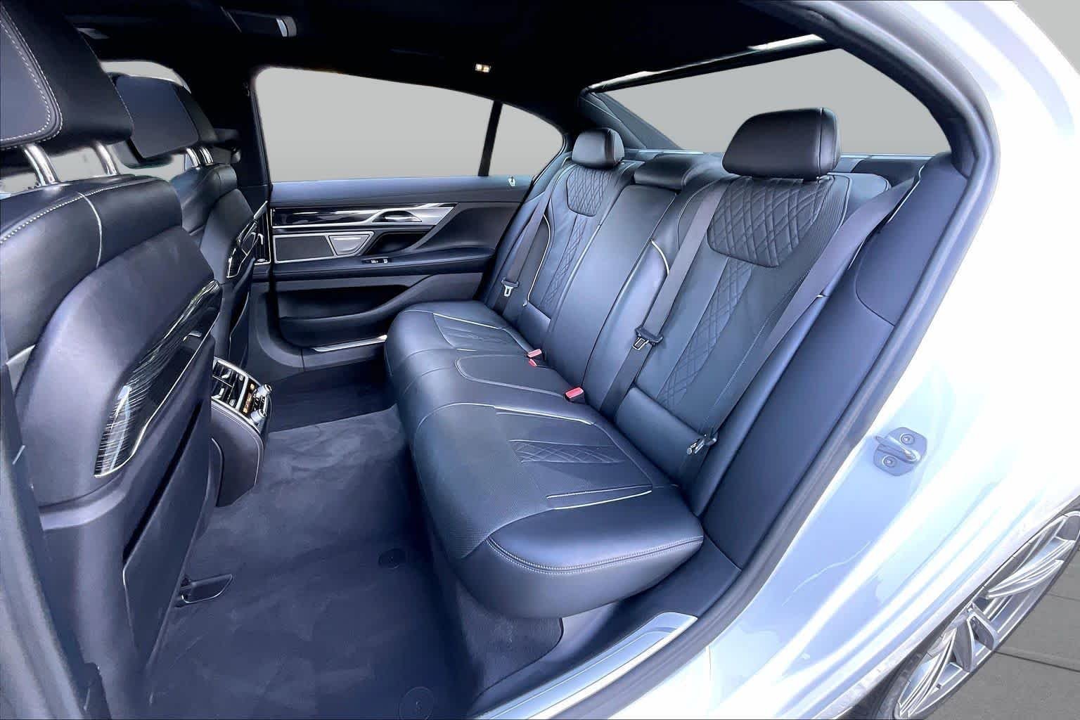 Used 2019 Mineral White Metallic BMW 750i xDrive image 20