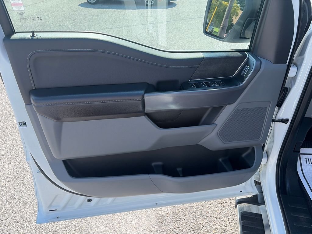 Used 2025 White Ford XLT image 11