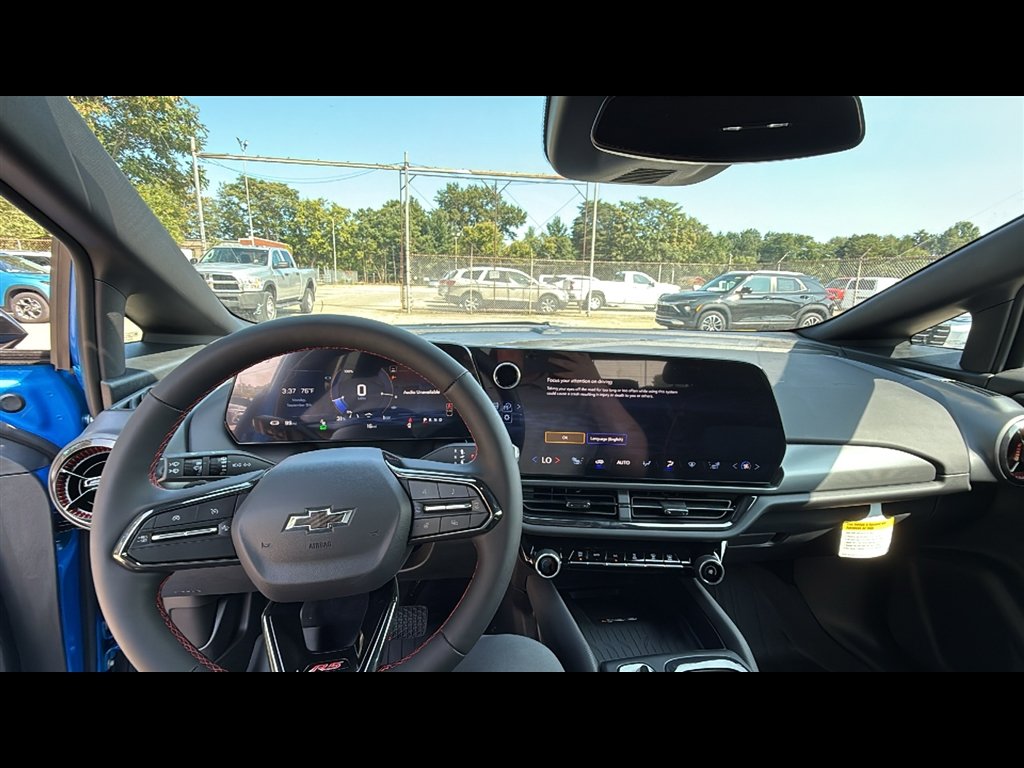 2025 Chevrolet Equinox EV RS - Photo 10