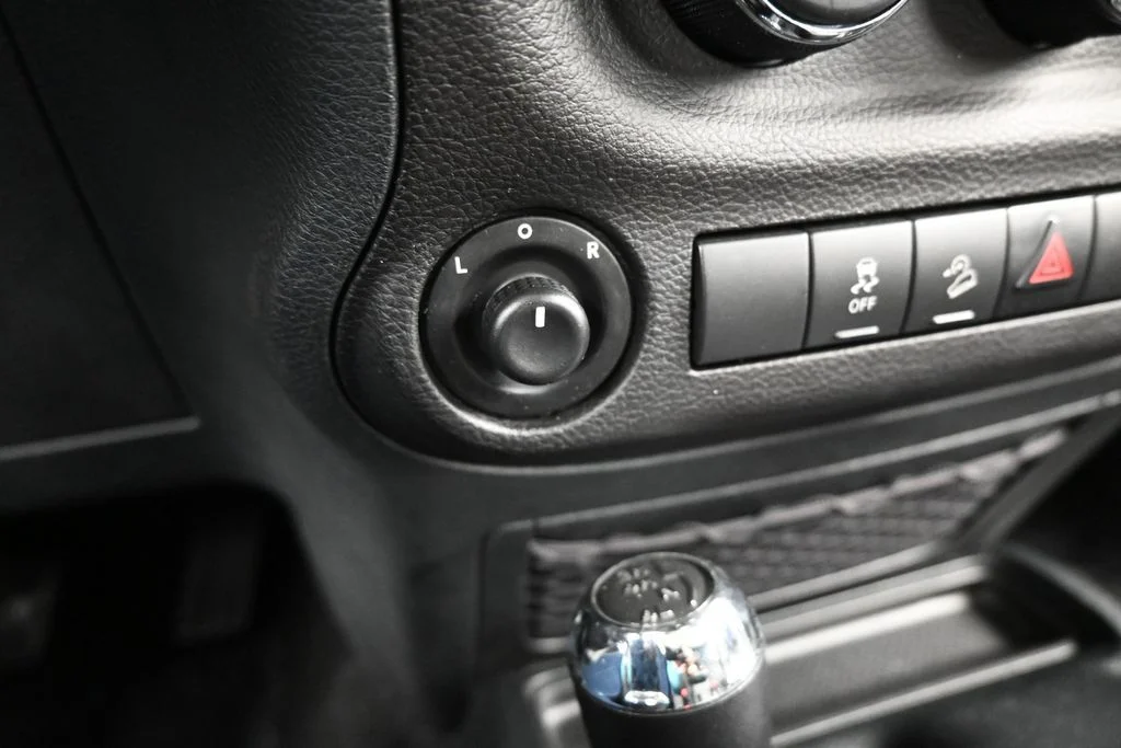 Used 2018 Bright White Clearcoat Jeep Unlimited Sport image 22