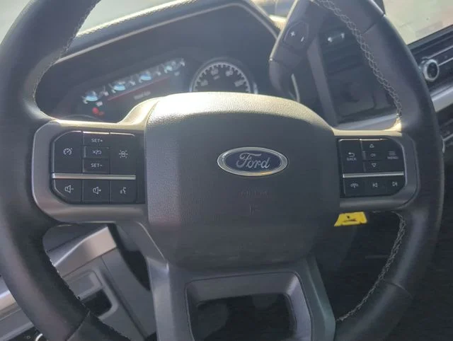 Used 2023 White Ford XLT image 10