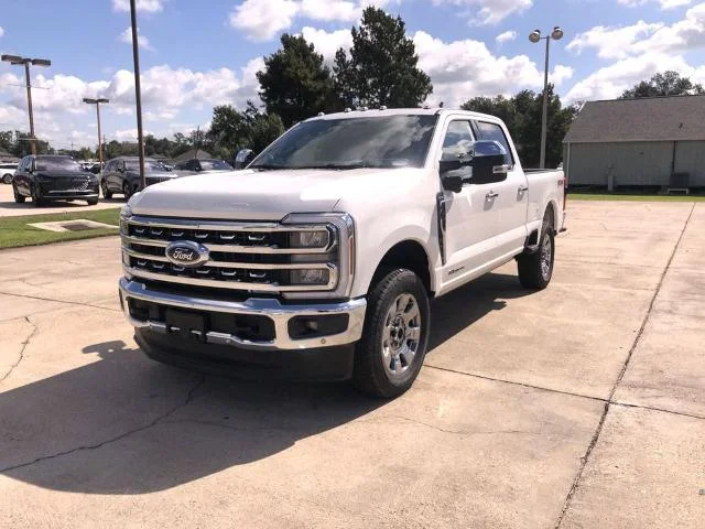 New 2026 Star White Metallic Tri-Coat Ford F-250® Lariat® image 33
