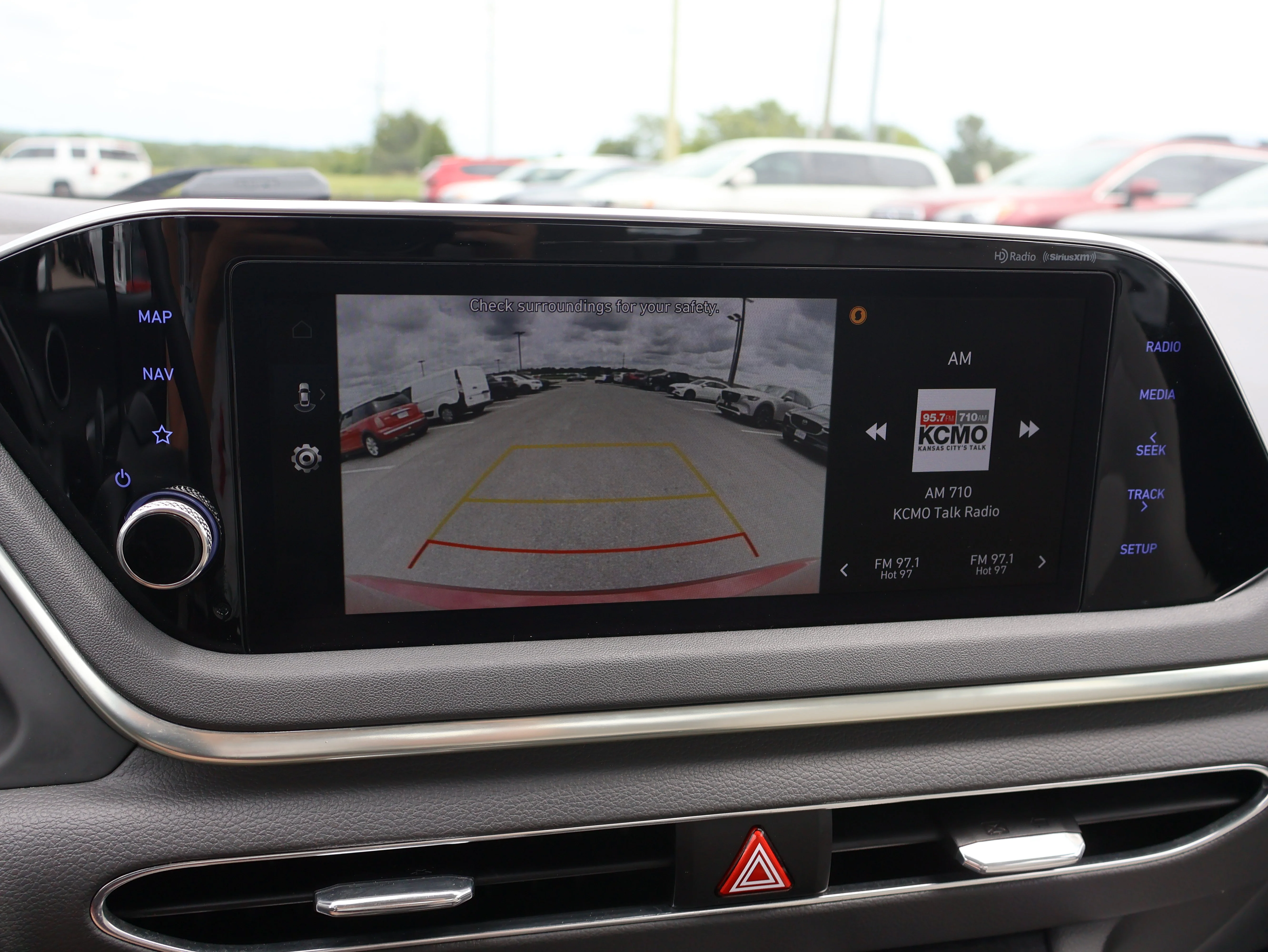 Used 2023 Ultimate Red Hyundai SEL image 30