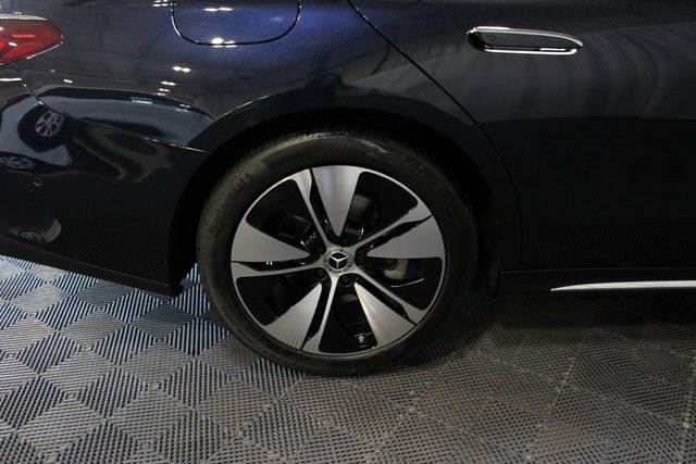 2026 Mercedes-Benz E-Class E350 - Photo 43