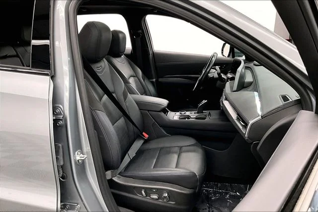 Used 2024 Argent Silver Metallic Cadillac Sport image 8
