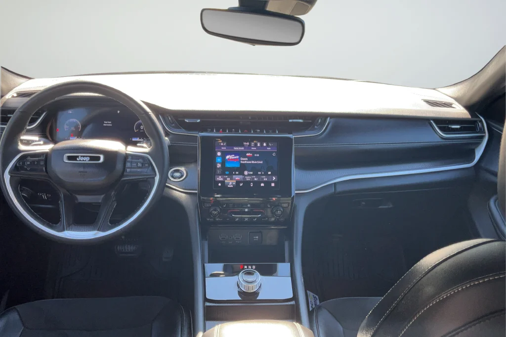 2023 Jeep Grand Cherokee L Altitude - Photo 11