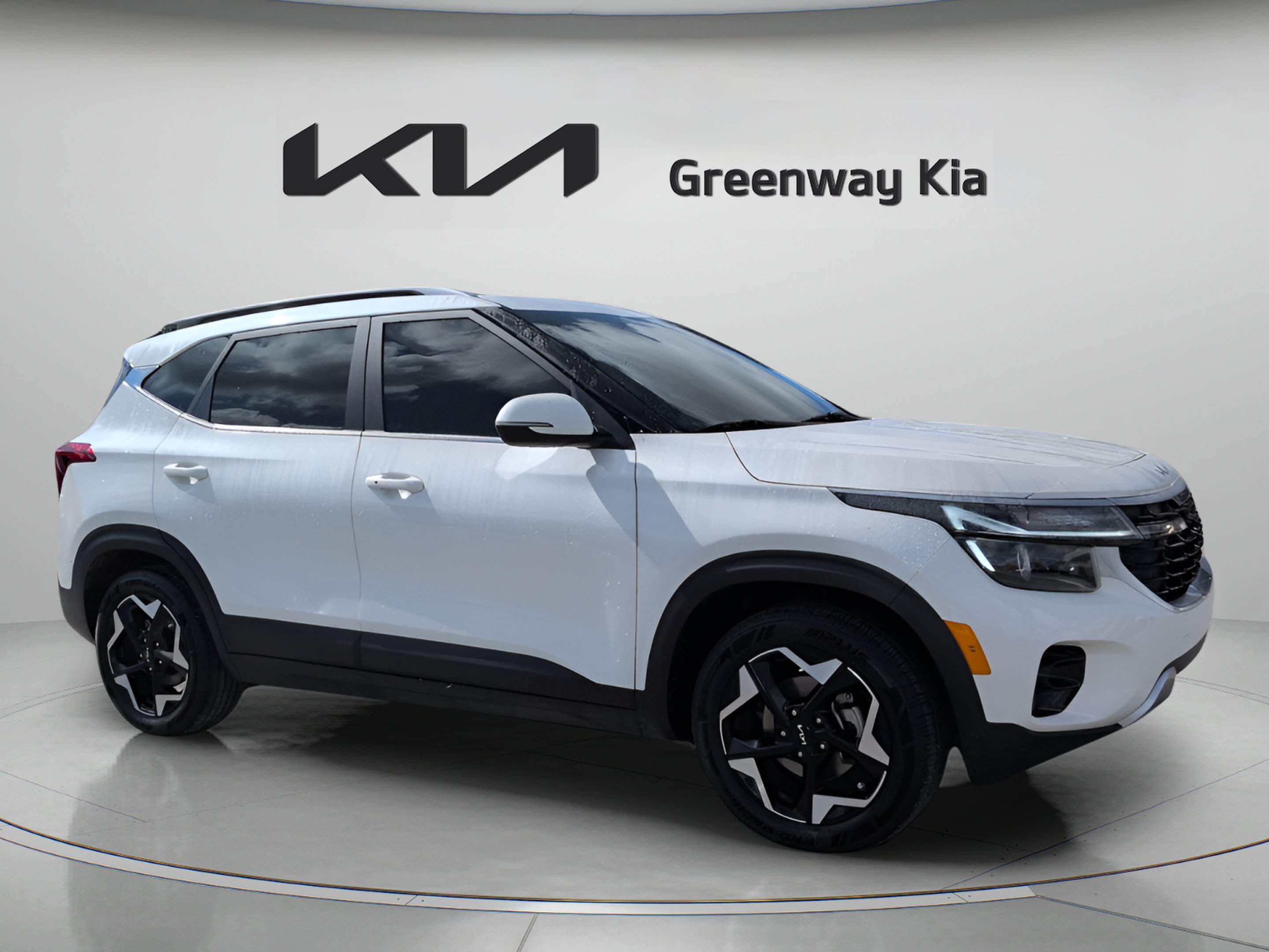 Certified Used 2024 Snow White Pearl Kia EX image 2
