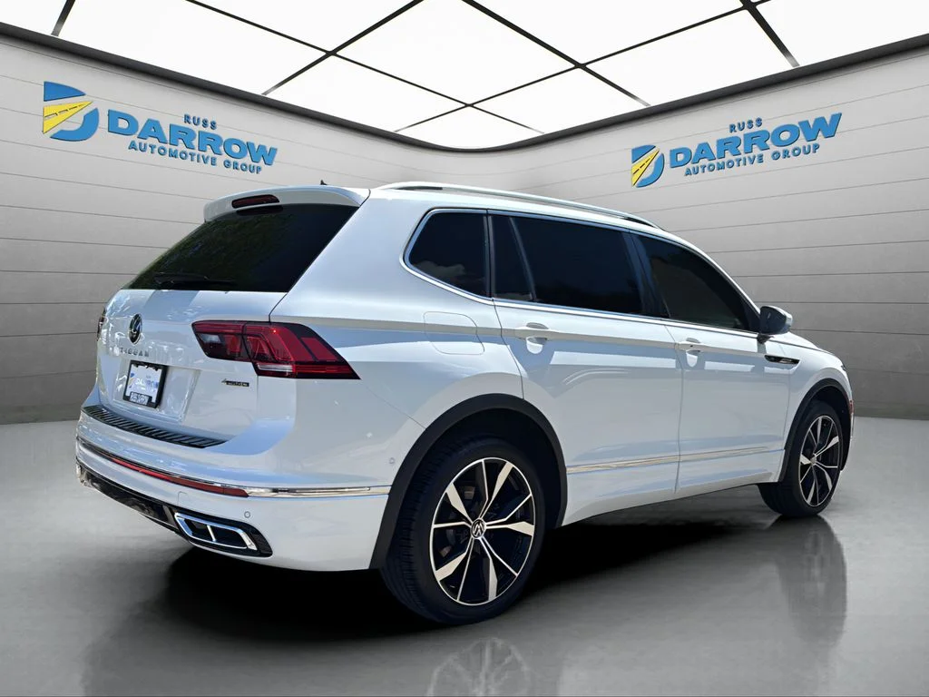 Used 2024 White Volkswagen 2.0T SEL R-Line image 5