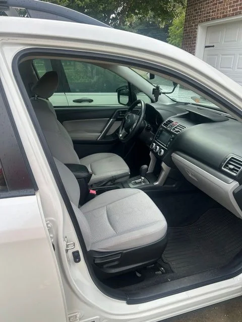 Used 2018 White Subaru 2.5i image 4