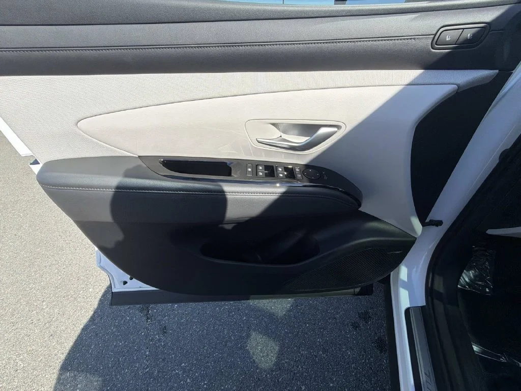 Used 2026 White Hyundai Limited image 15