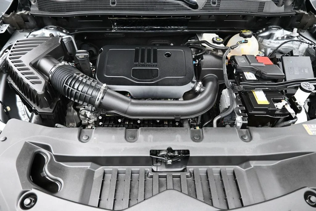 Used 2025 Gray Chevrolet LT image 16