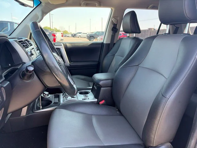 Used 2019 White Toyota SR5 Premium image 5