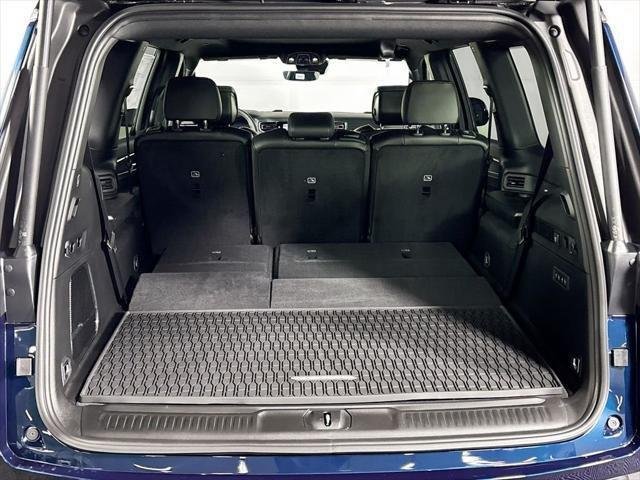 New 2026 Fathom Blue Pearlcoat Jeep Grand Wagoneer image 22