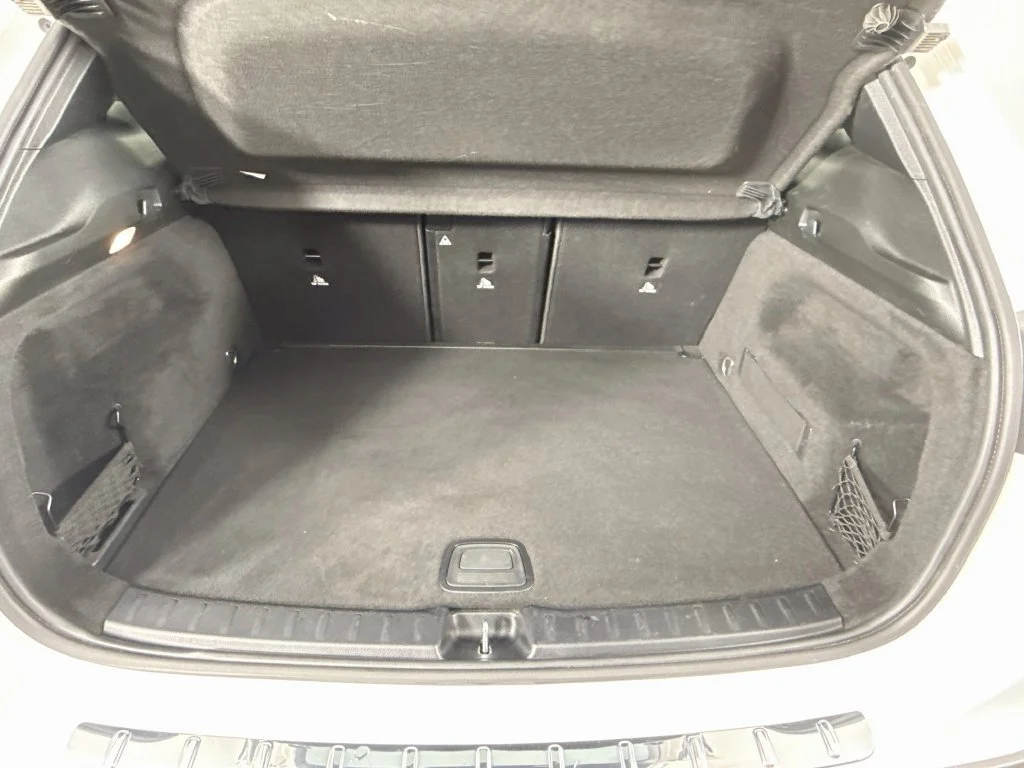 Used 2022 Polar White Mercedes-Benz GLA 250 image 21