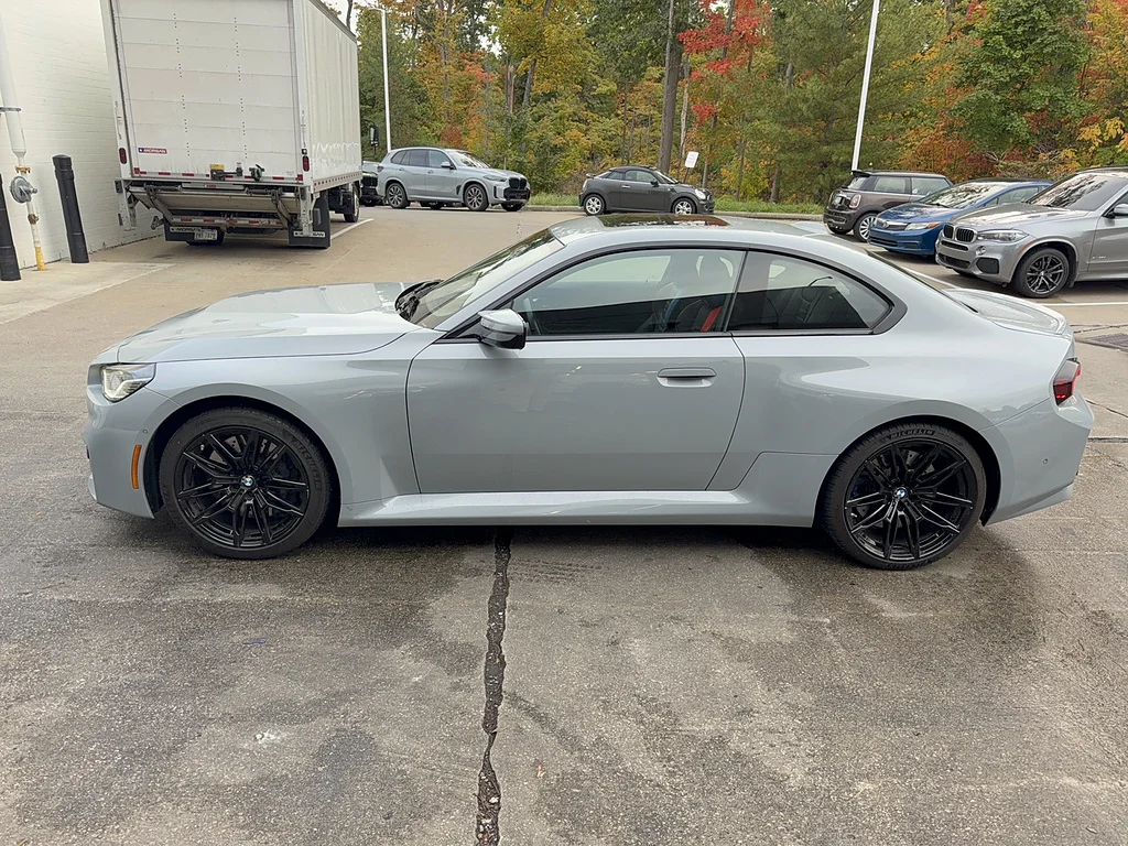 Used 2024 Brooklyn Grey Metallic BMW Base image 2