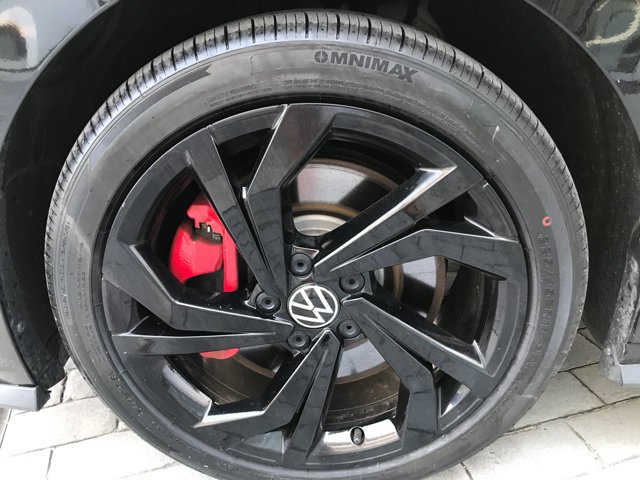 Certified Used 2024 Deep Black Pearl Volkswagen Autobahn image 12