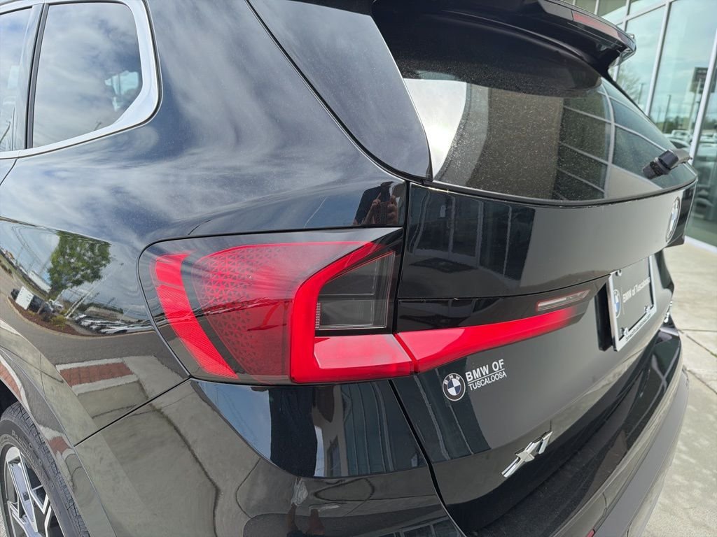 Used 2026 Black BMW xDrive28i image 14
