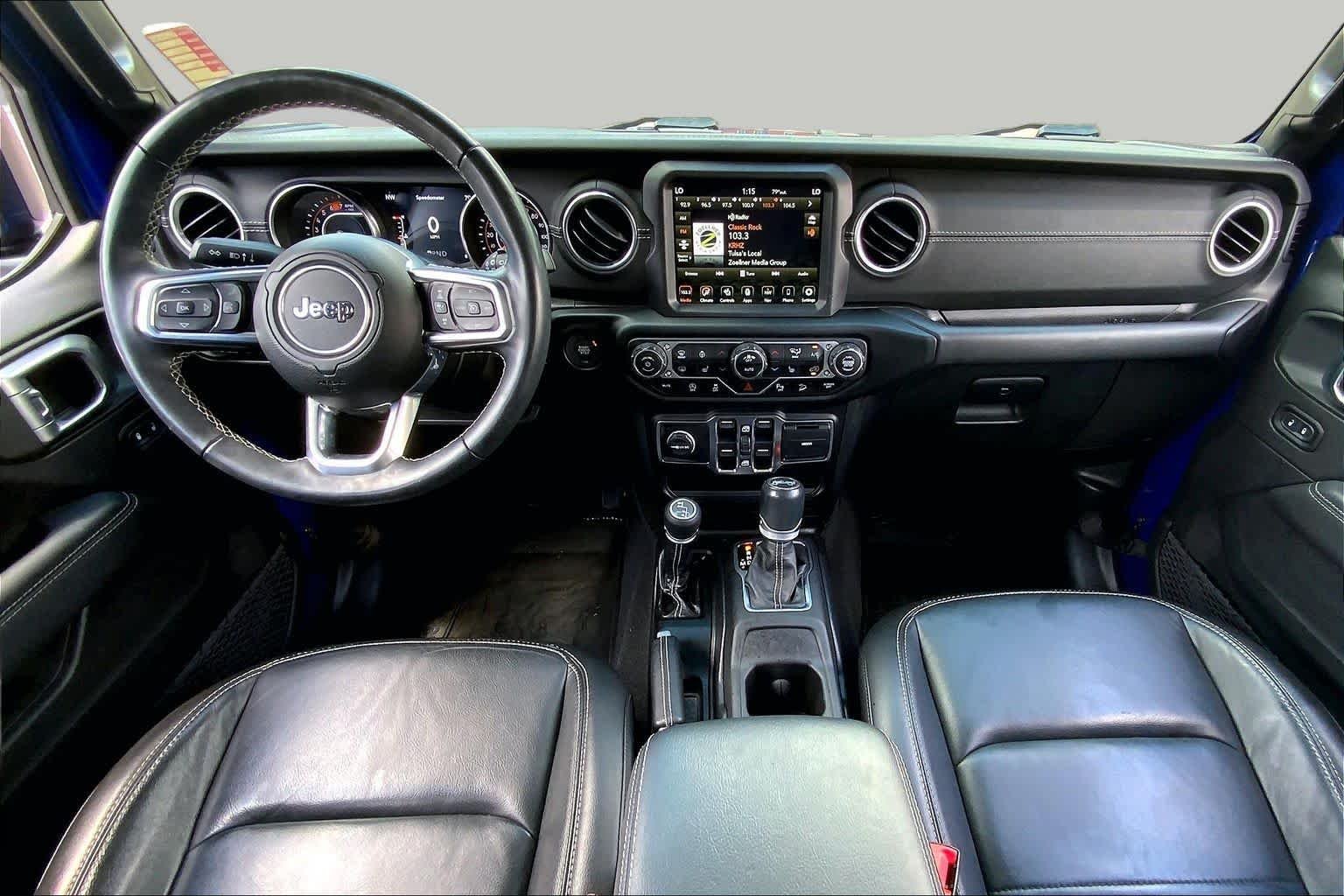 Used 2020 Ocean Blue Metallic Clearcoat Jeep Sahara image 16