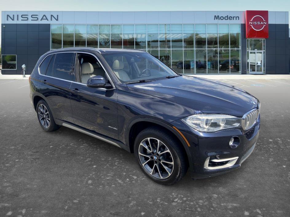 Used 2018 Imperial Blue Metallic BMW xDrive35i image 3