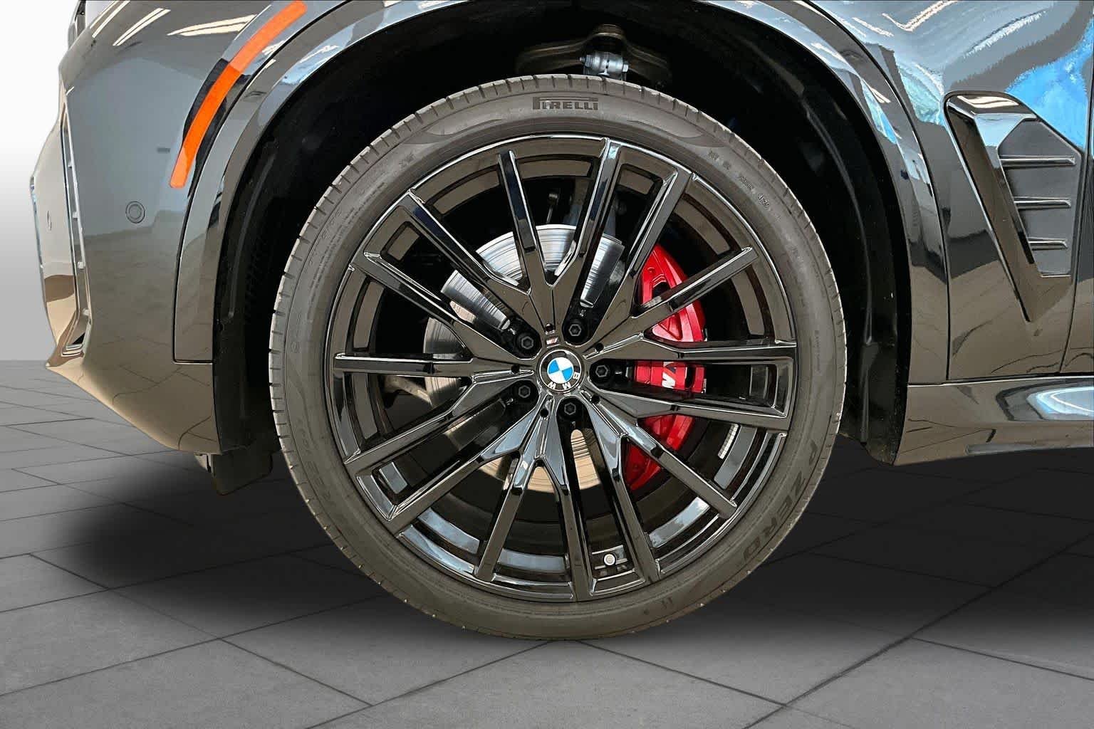 Used 2026 Black Sapphire Metallic BMW xDrive40i image 10