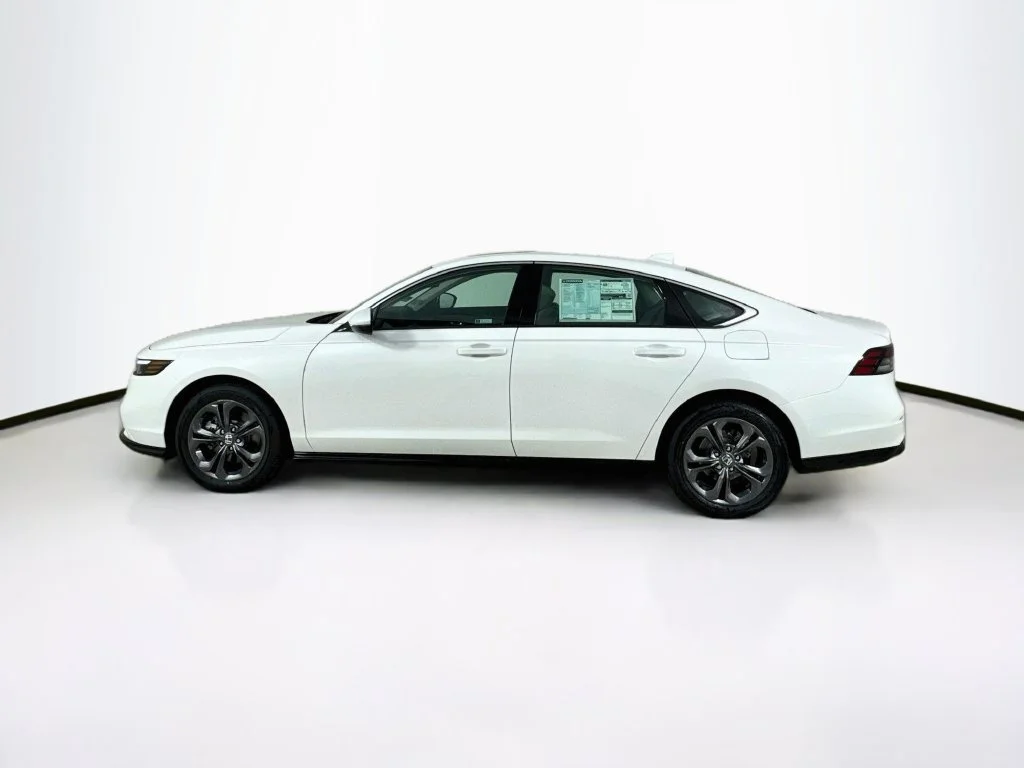 New 2026 Platinum White Pearl Honda EX-L image 4