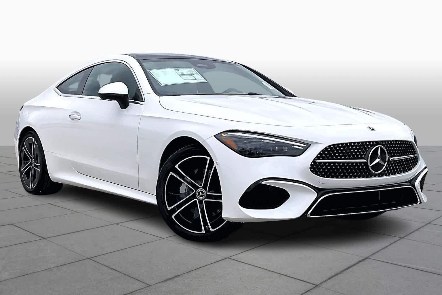 New 2026 MANUFAKTUR Moonlight White Metallic Mercedes-Benz CLE 300 image 17