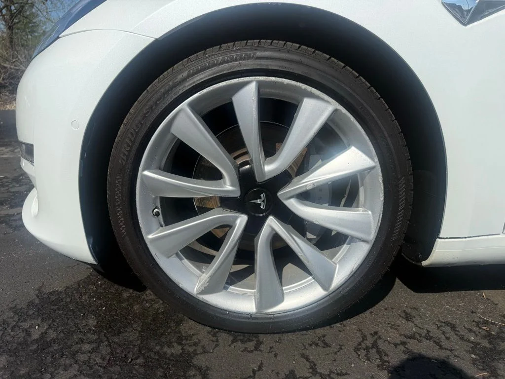 Used 2020 White Tesla Long Range image 9