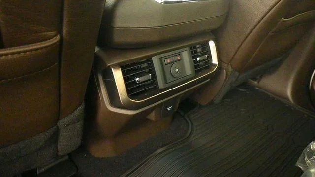 New 2026 Star White Metallic Tri-Coat Ford King Ranch® image 13