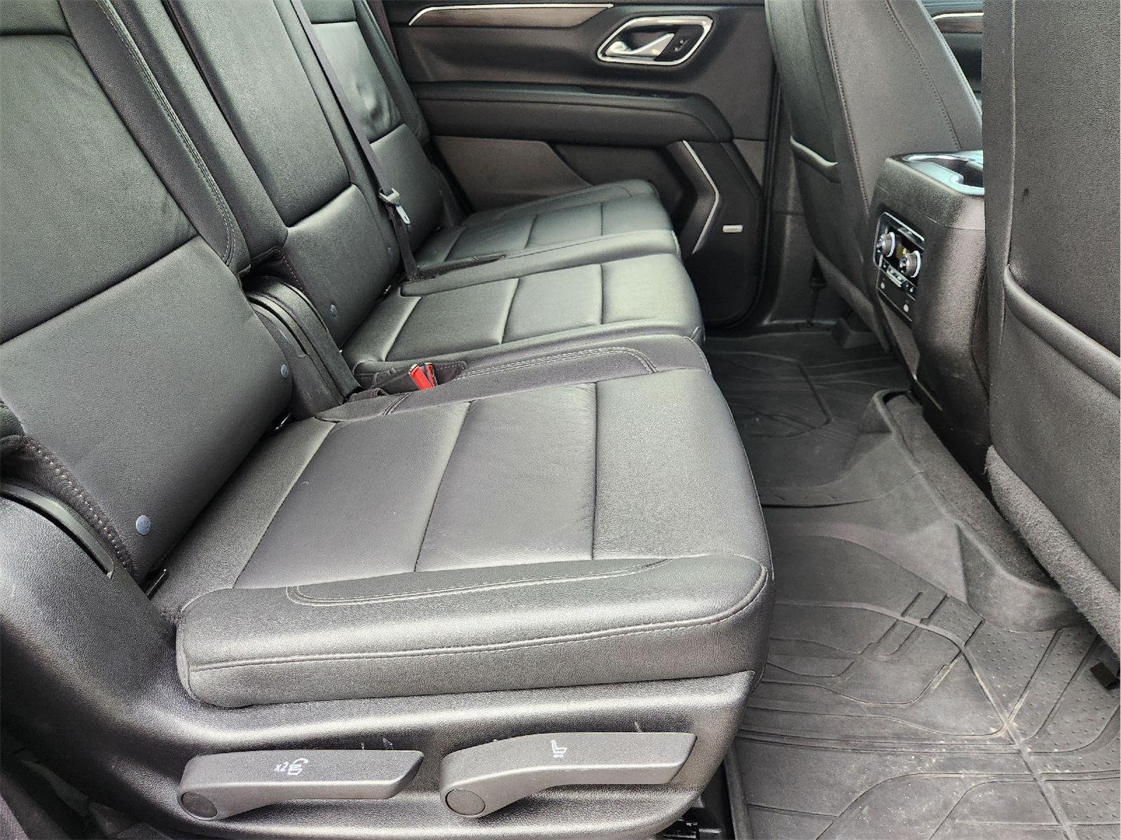 2023 Chevrolet Tahoe photo 31 of 34