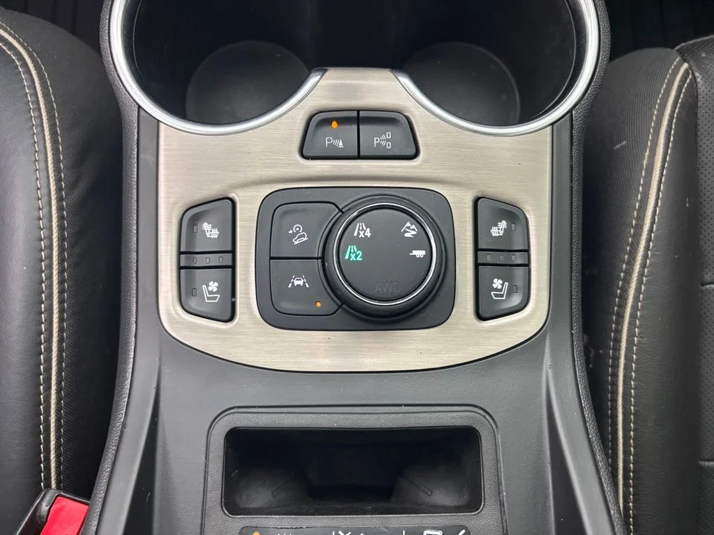 Used 2020 Black GMC Denali image 27
