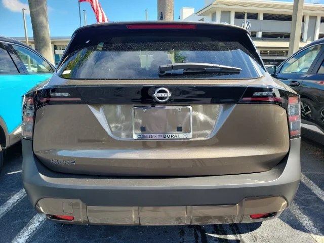 New 2027 Canyon Bronze Metallic Nissan SV image 5