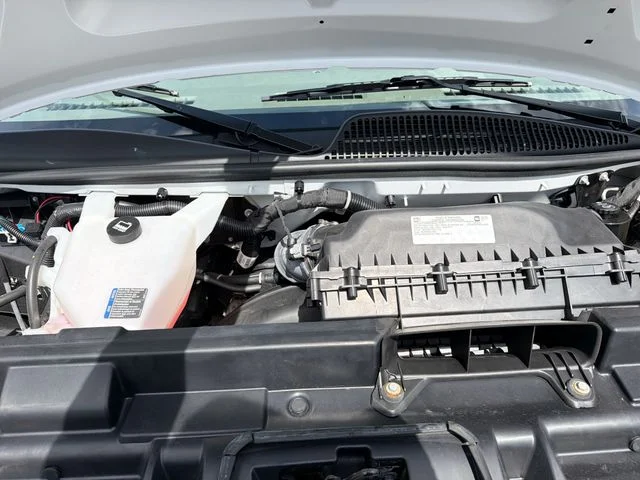 Used 2024 White Chevrolet Work Van image 27