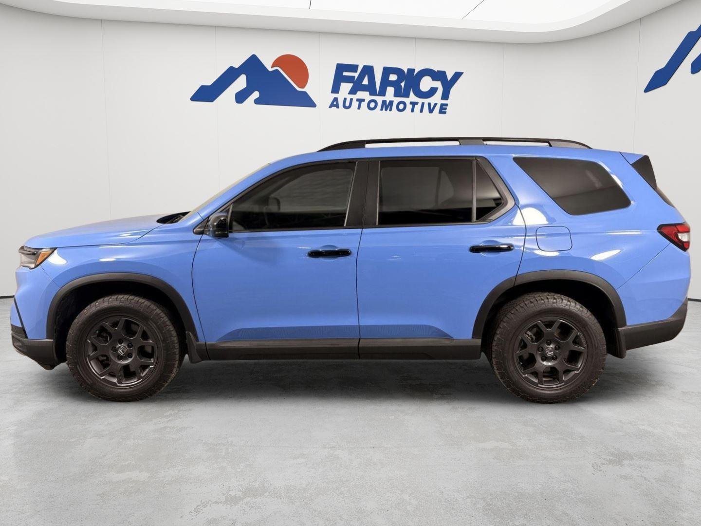 Used 2024 Diffused Sky Blue Pearl Honda TrailSport image 2