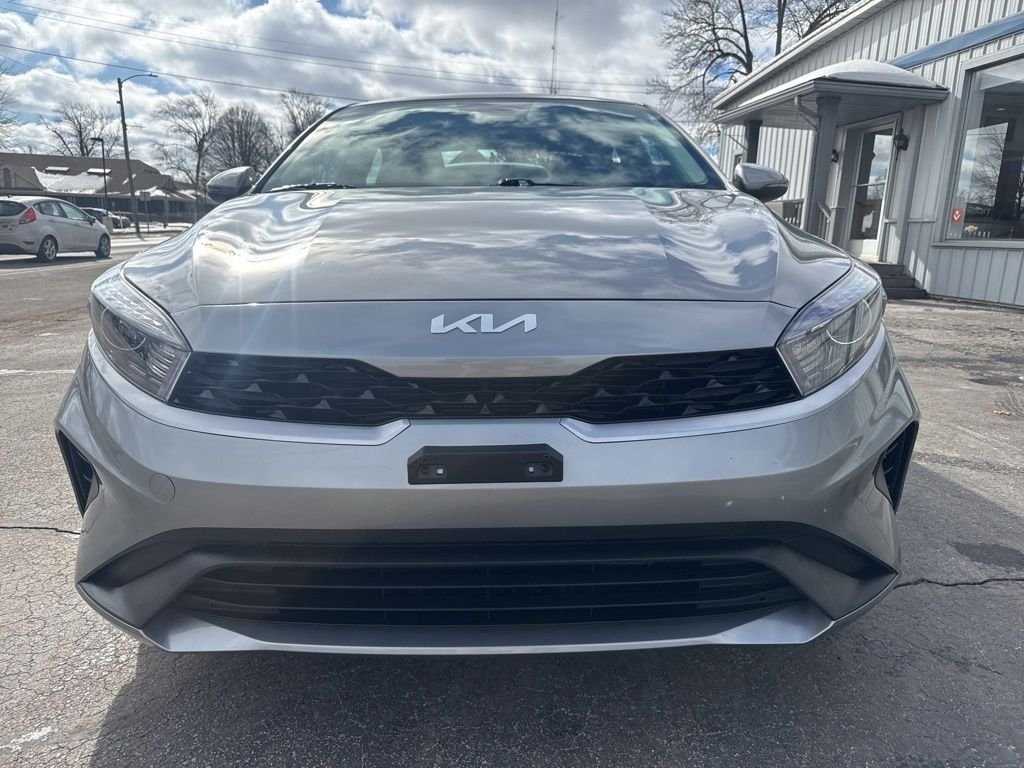 Used 2023 Kia Forte LXS with VIN 3KPF24AD7PE636476 for sale in Middlebury, IN