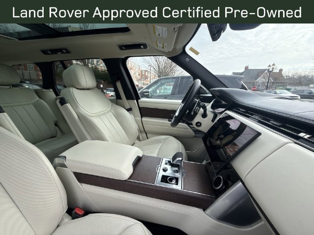 Certified Used 2023 Fuji White Land Rover SE image 8