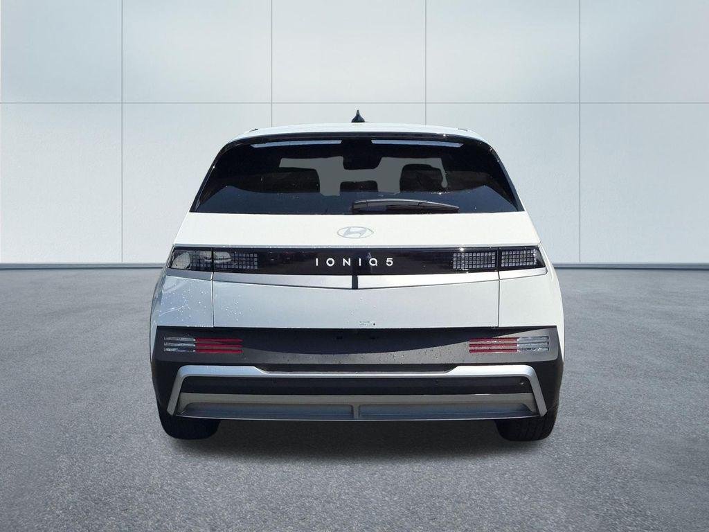 New 2026 White Hyundai SEL image 5