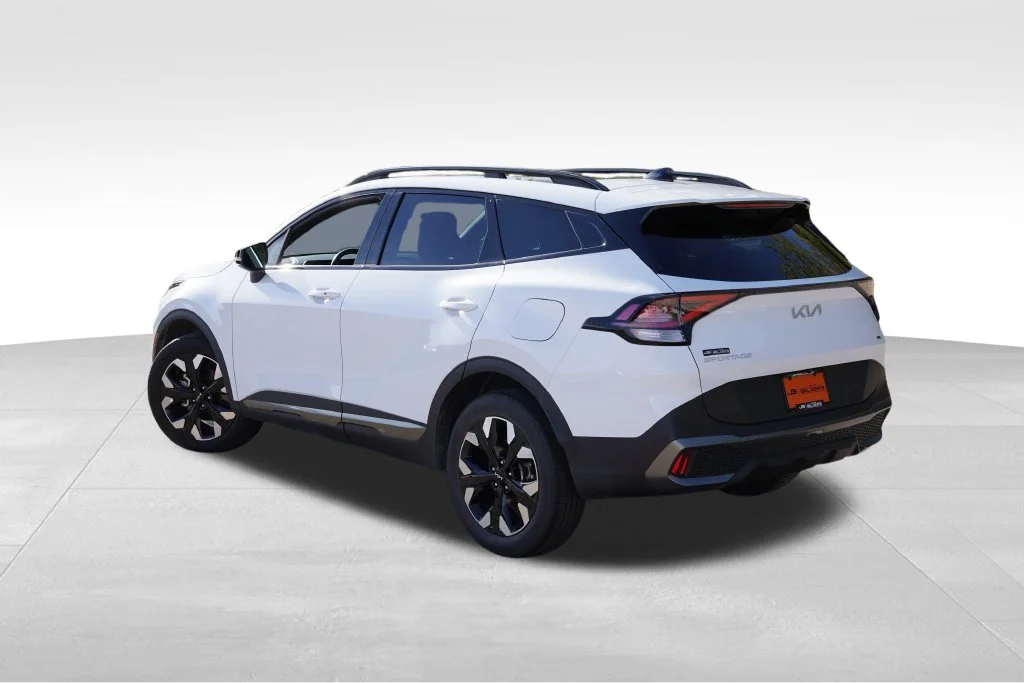 Certified Used 2024 Glacial White Pearl Kia X-Line image 7