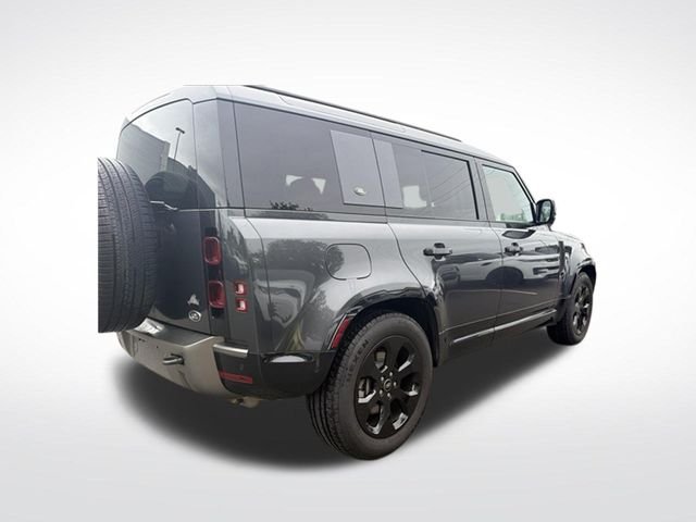 Used 2022 Gray Land Rover X-Dynamic HSE image 5