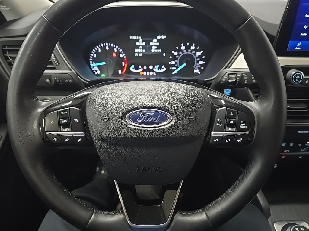 Used 2022 Gray Ford SE image 22