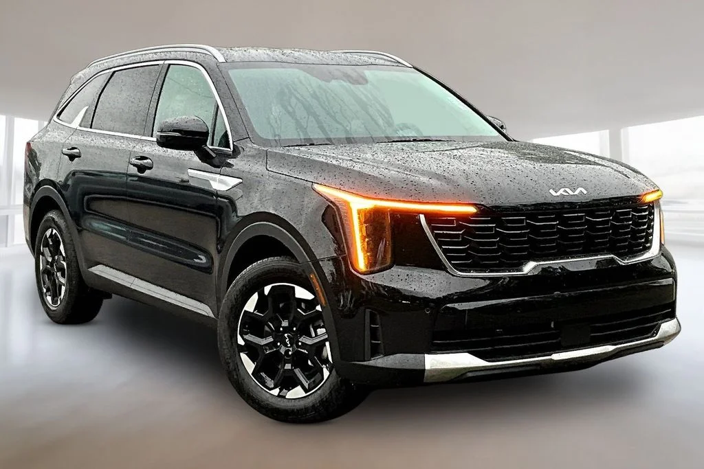 New 2026 Ebony Black Kia S image 2