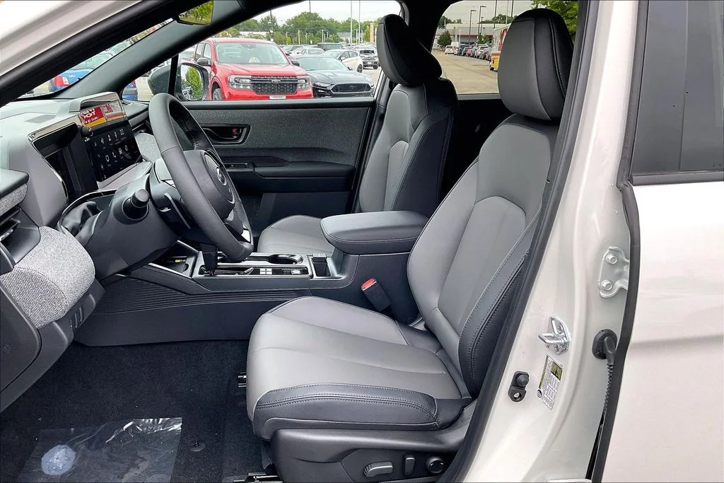 New 2026 CRYSTAL WHITE PEARL Subaru Premium image 11