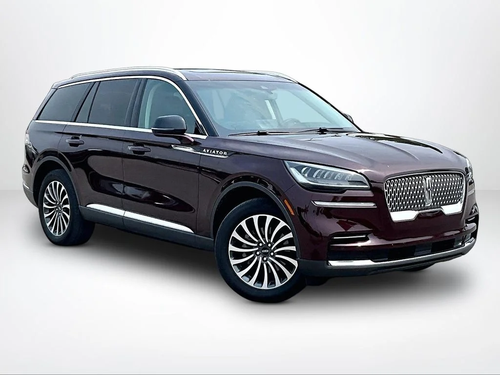 Used 2022 Red Lincoln Standard image 13