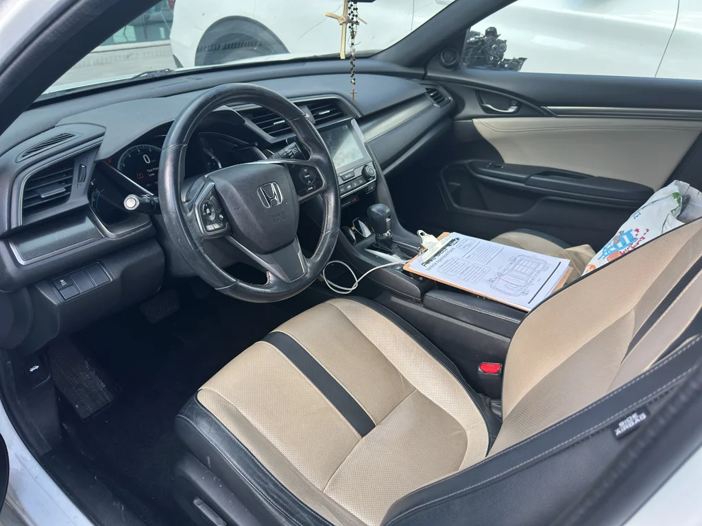 Used 2017 White Orchid Pearl Honda EX-L Navi image 5
